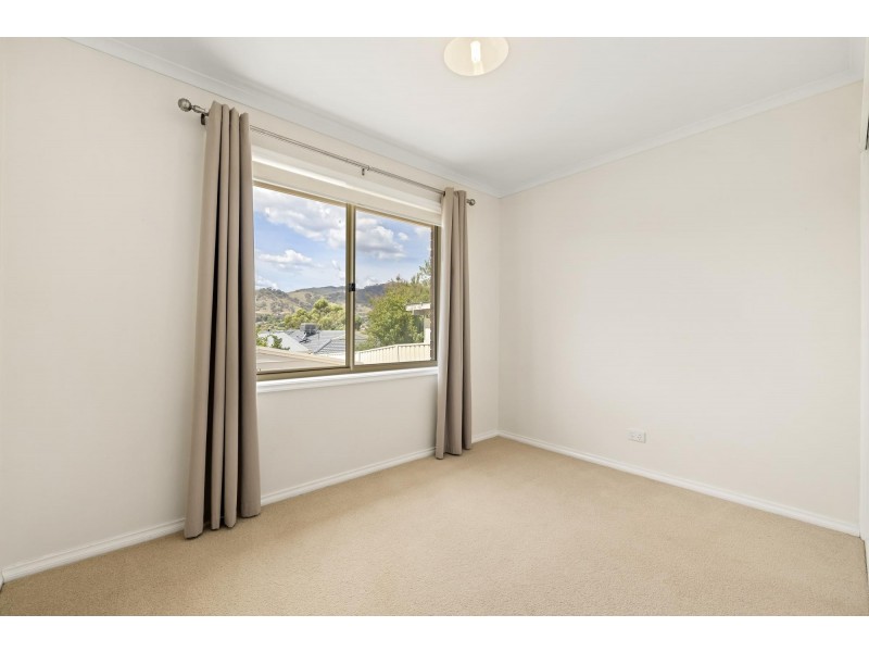 24 Mcgrowdie Place, Gordon ACT 2906