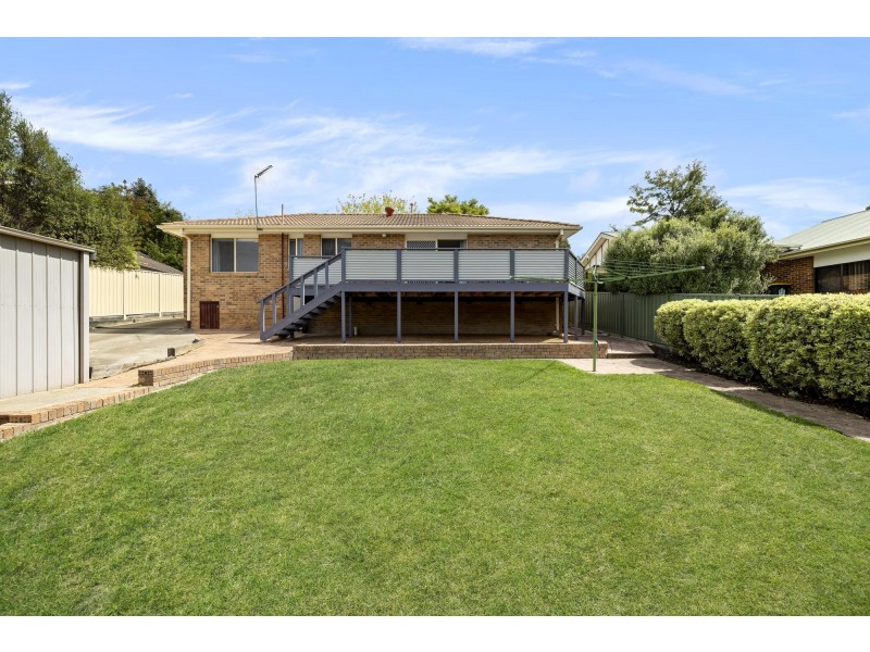 24 Mcgrowdie Place, Gordon ACT 2906
