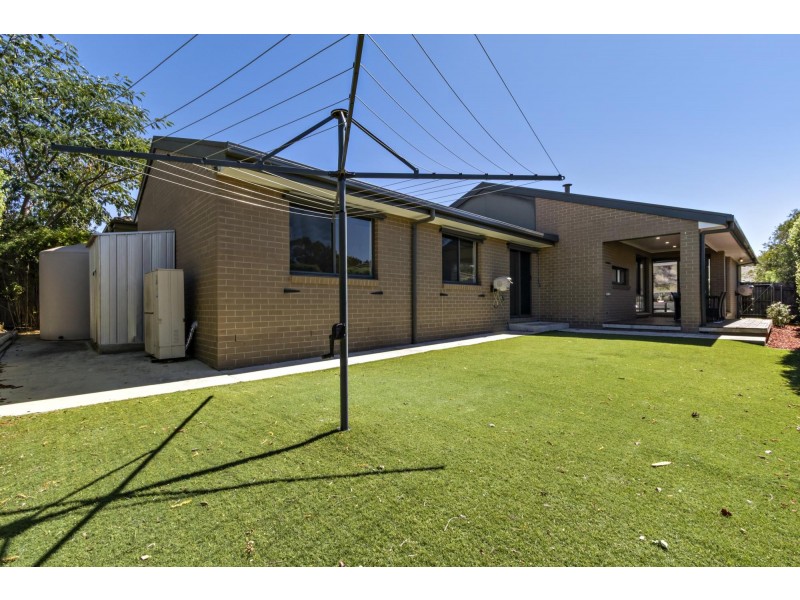 20 Ronald Walker Street, Casey ACT 2913