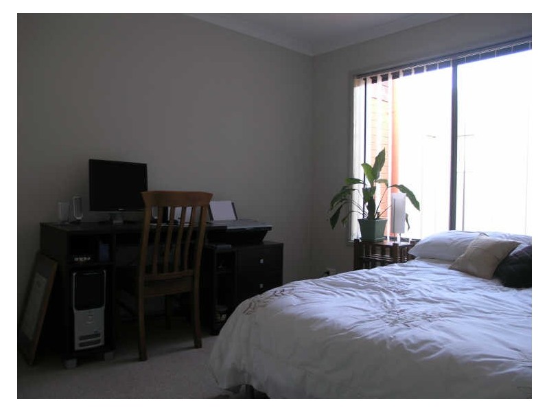 4/2 Namatjira Drive, Weston ACT 2611