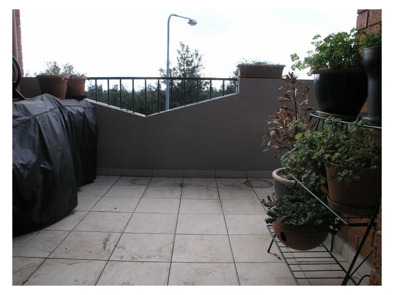 4/2 Namatjira Drive, Weston ACT 2611