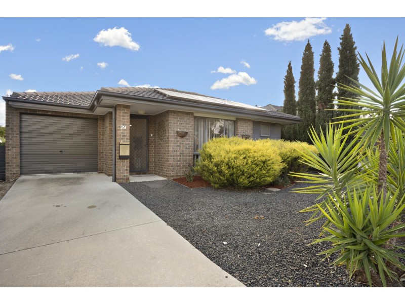 29 Plimsoll Drive, Casey ACT 2913
