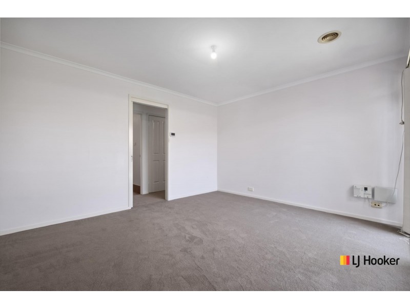 8 Candlebark Close, Nicholls ACT 2913