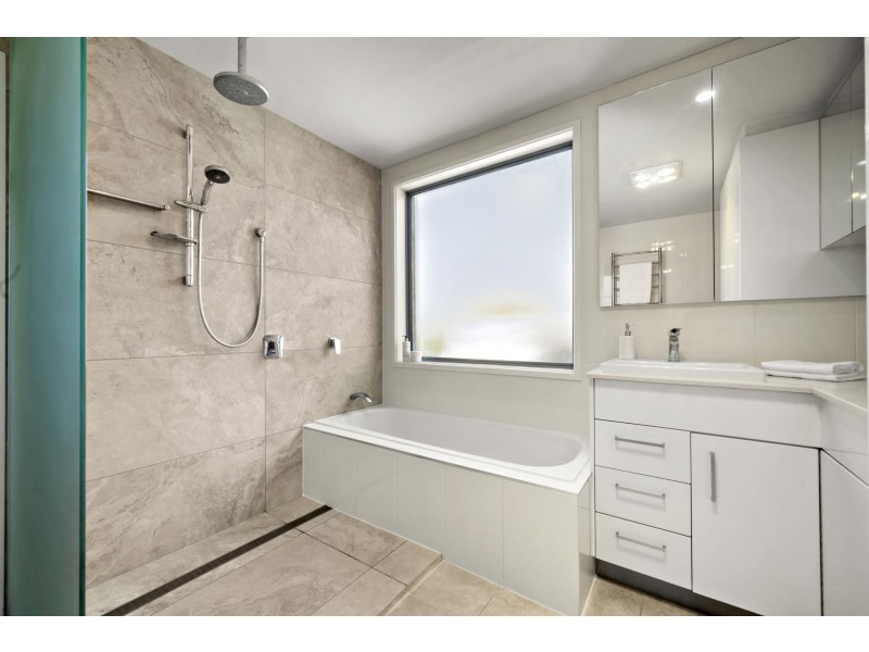 46 Chubb Street, Latham ACT 2615