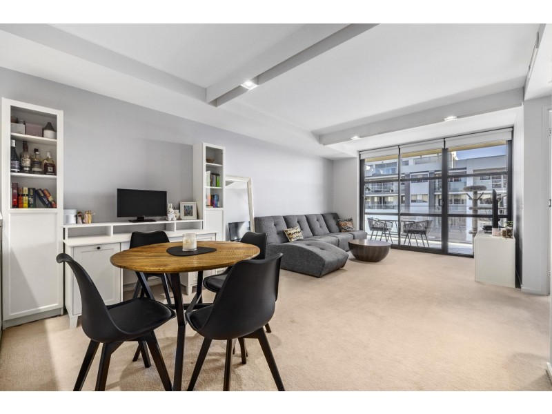 15/33 Eastlake Parade, Kingston ACT 2604