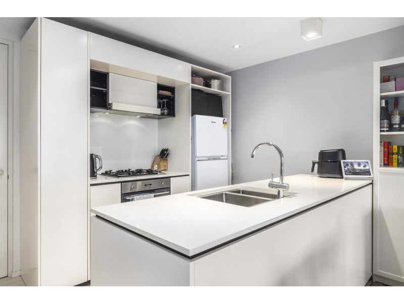 15/33 Eastlake Parade, Kingston ACT 2604