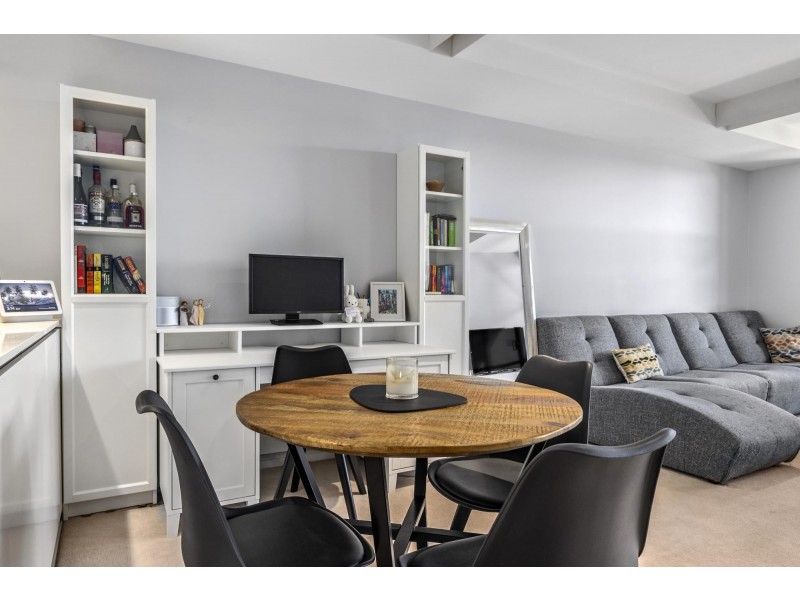 15/33 Eastlake Parade, Kingston ACT 2604