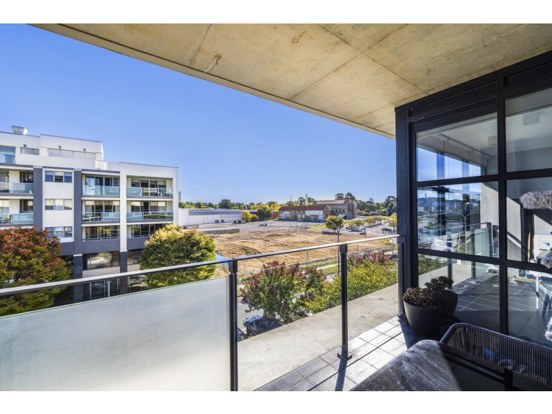 15/33 Eastlake Parade, Kingston ACT 2604