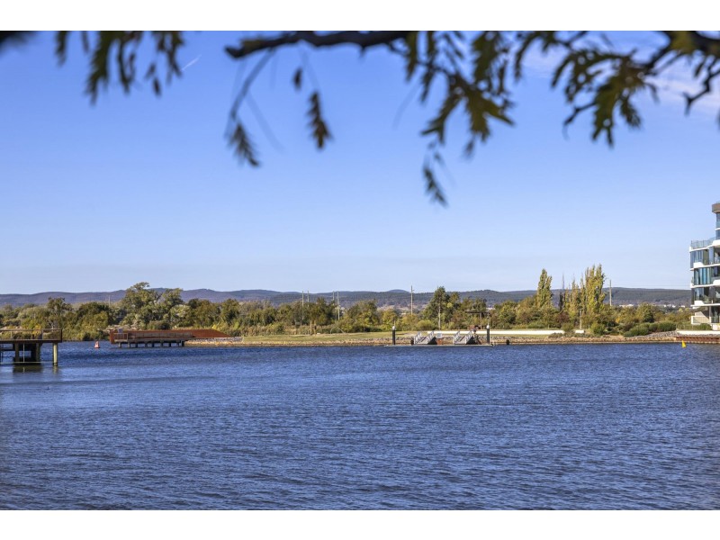 15/33 Eastlake Parade, Kingston ACT 2604