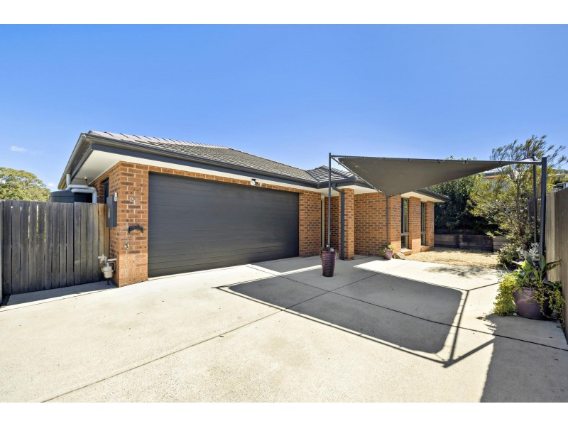 21 Lucy Beeton Crescent, Bonner ACT 2914