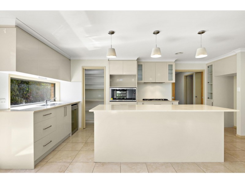 21 Lucy Beeton Crescent, Bonner ACT 2914