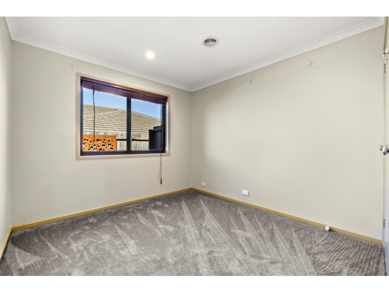 21 Lucy Beeton Crescent, Bonner ACT 2914