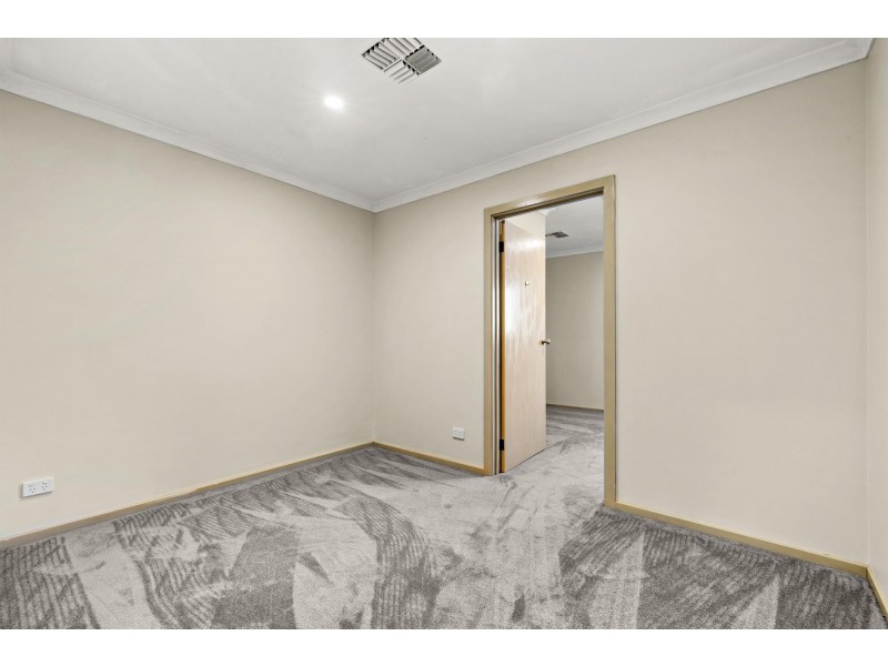 21 Lucy Beeton Crescent, Bonner ACT 2914