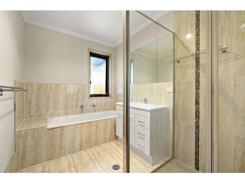 21 Lucy Beeton Crescent, Bonner ACT 2914