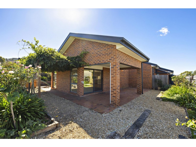 21 Lucy Beeton Crescent, Bonner ACT 2914
