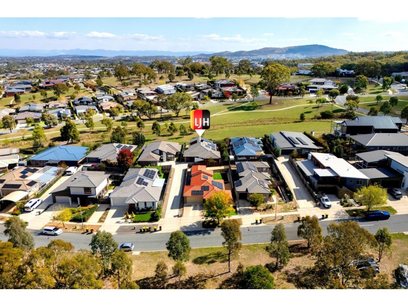 21 Lucy Beeton Crescent, Bonner ACT 2914