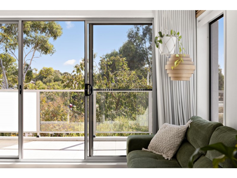 40/329 Flemington Road, Franklin ACT 2913