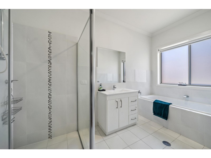 30 Oodgeroo Avenue, Franklin ACT 2913