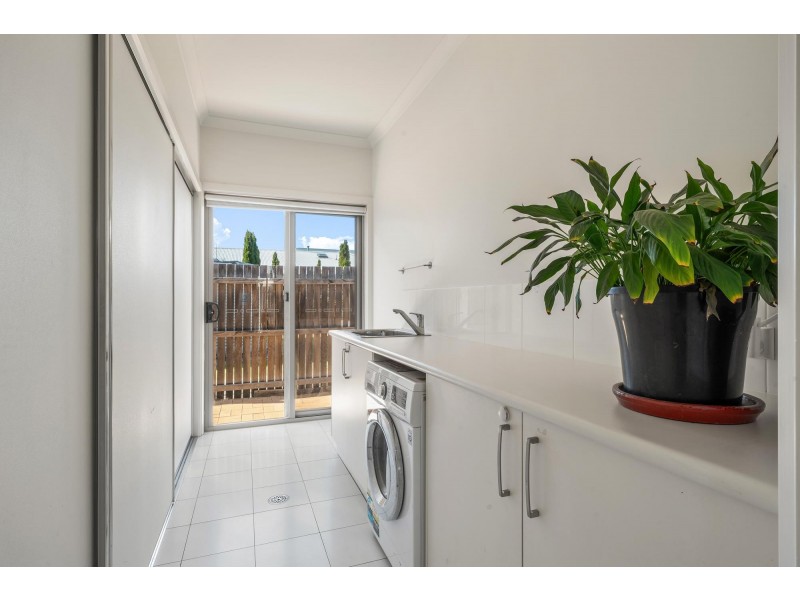 30 Oodgeroo Avenue, Franklin ACT 2913