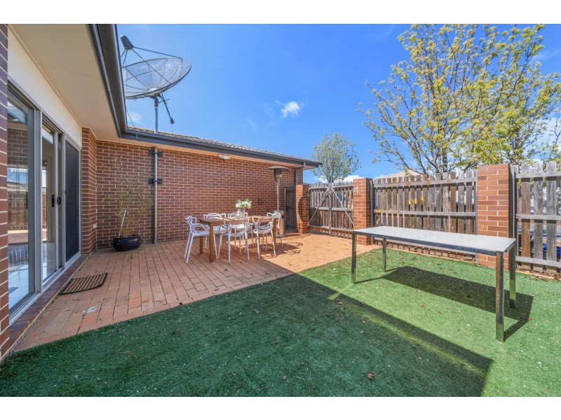 30 Oodgeroo Avenue, Franklin ACT 2913