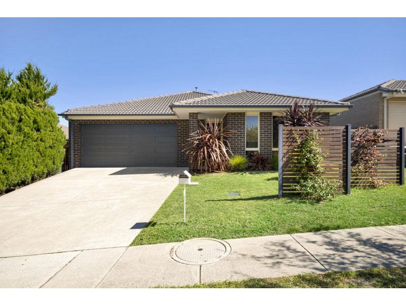 9 Dunk Street, Casey ACT 2913