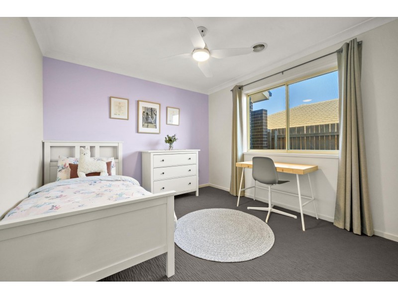 9 Dunk Street, Casey ACT 2913