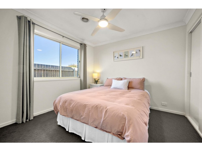 9 Dunk Street, Casey ACT 2913