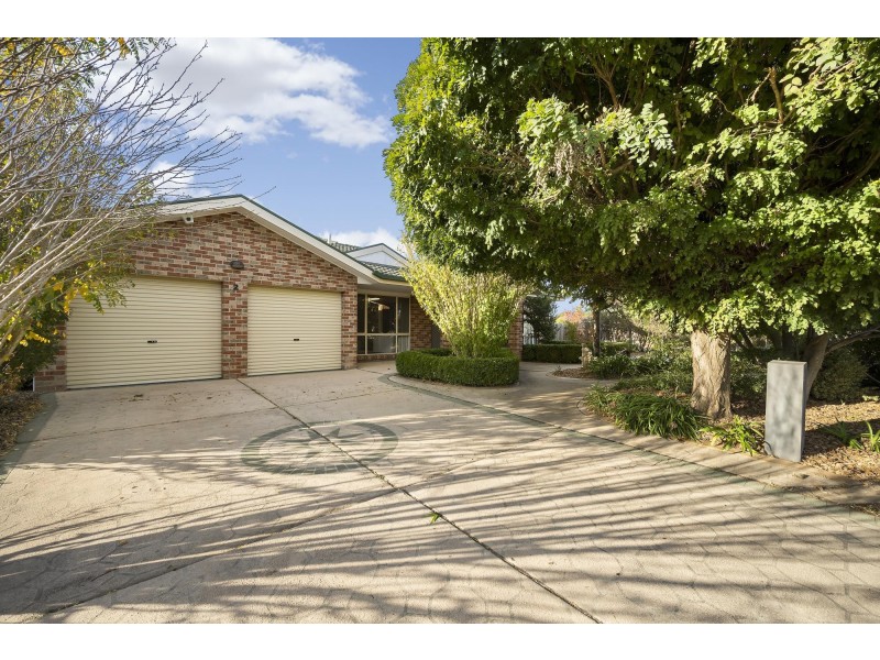 2 Buncle Place, Dunlop ACT 2615