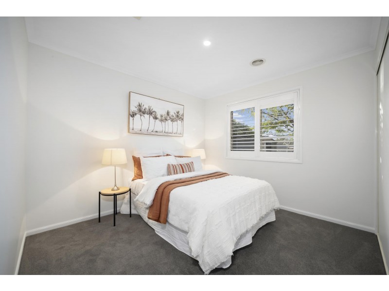 2 Buncle Place, Dunlop ACT 2615