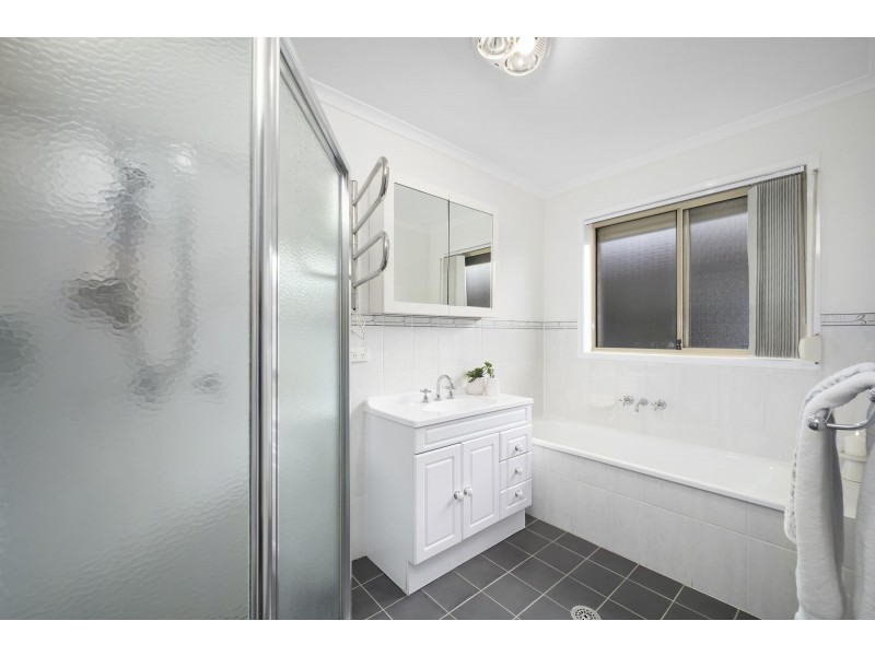 2 Buncle Place, Dunlop ACT 2615