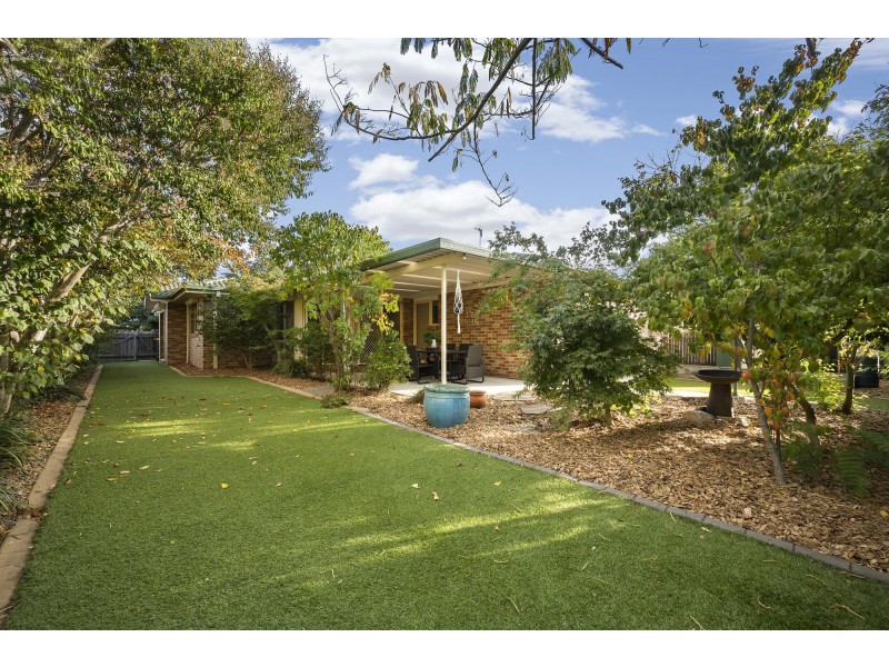 2 Buncle Place, Dunlop ACT 2615