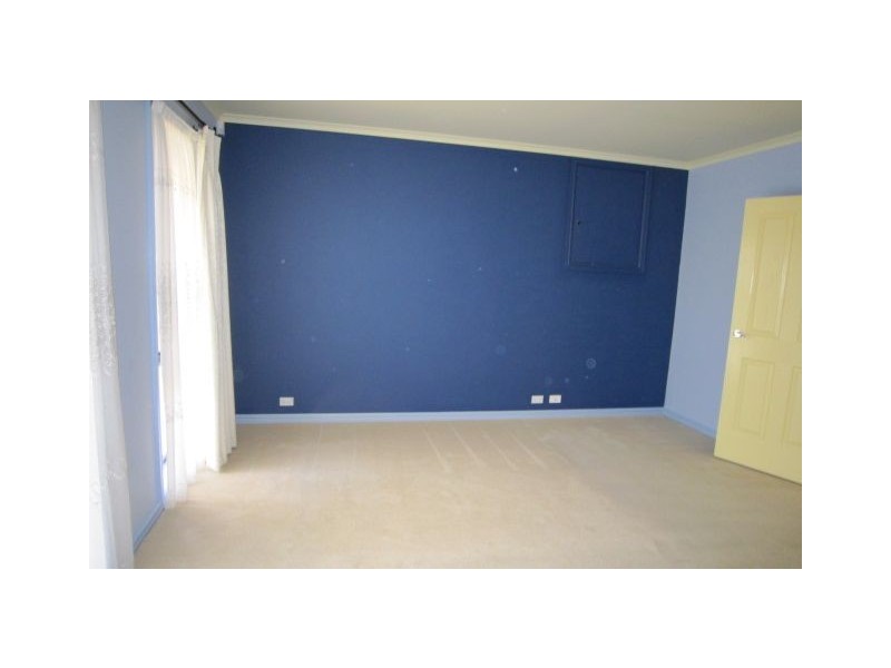 38 Candlebark Close, Nicholls ACT 2913