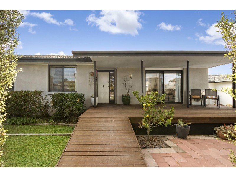 15 Attiwell Circuit, Kambah ACT 2902