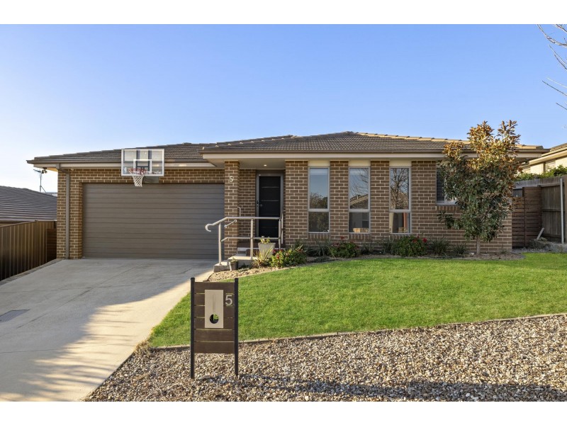 5 Wimbaliri Street, Ngunnawal ACT 2913