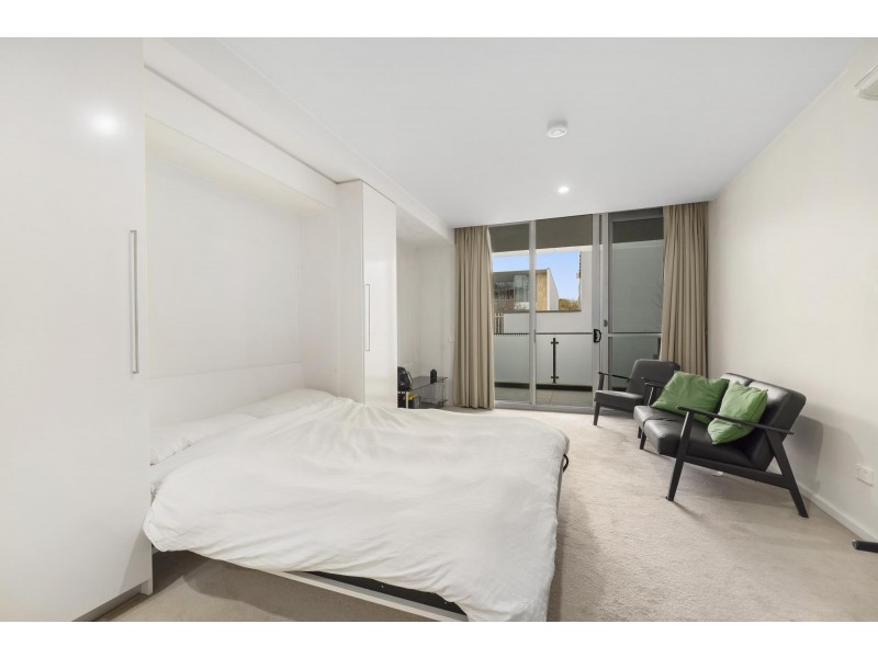 110/50 Eastlake Parade, Kingston ACT 2604