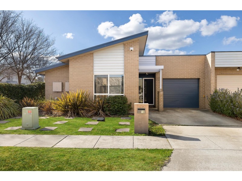 10 Marie Pitt Street, Franklin ACT 2913