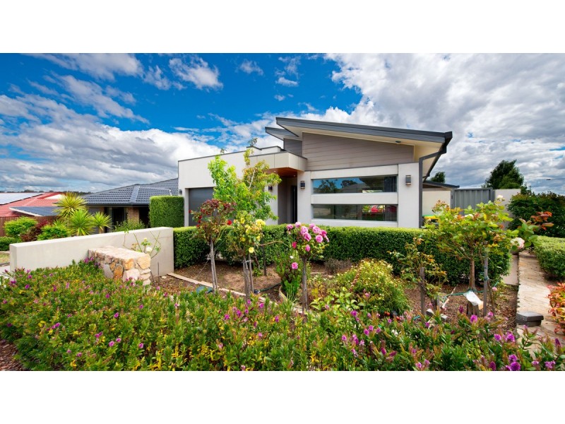 5 Essie Coffey Street, Bonner ACT 2914