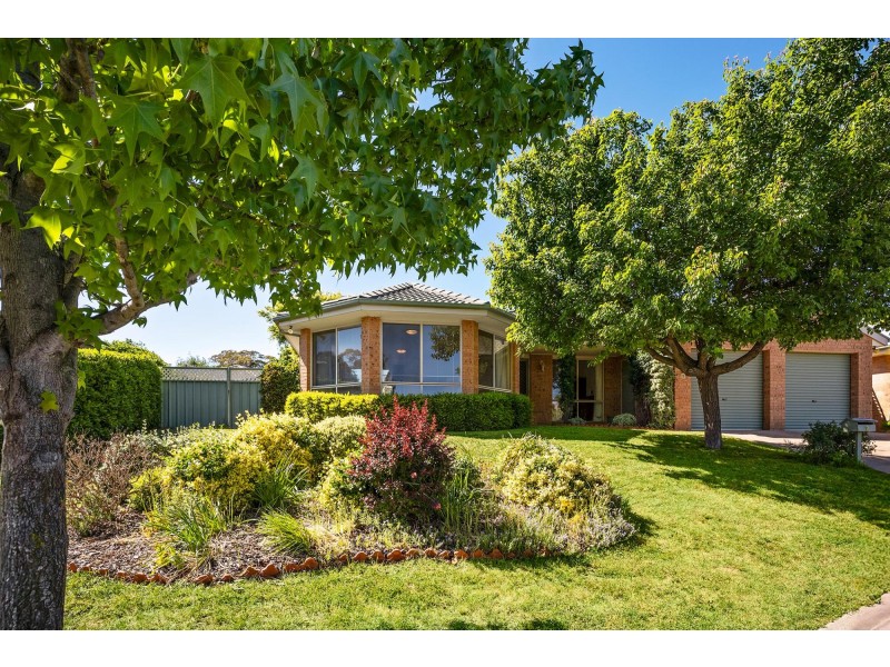 9 Bredbo Close, Amaroo ACT 2914