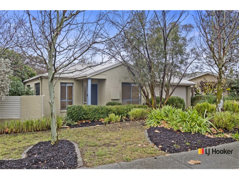 10 Yumba Avenue, Ngunnawal ACT 2913