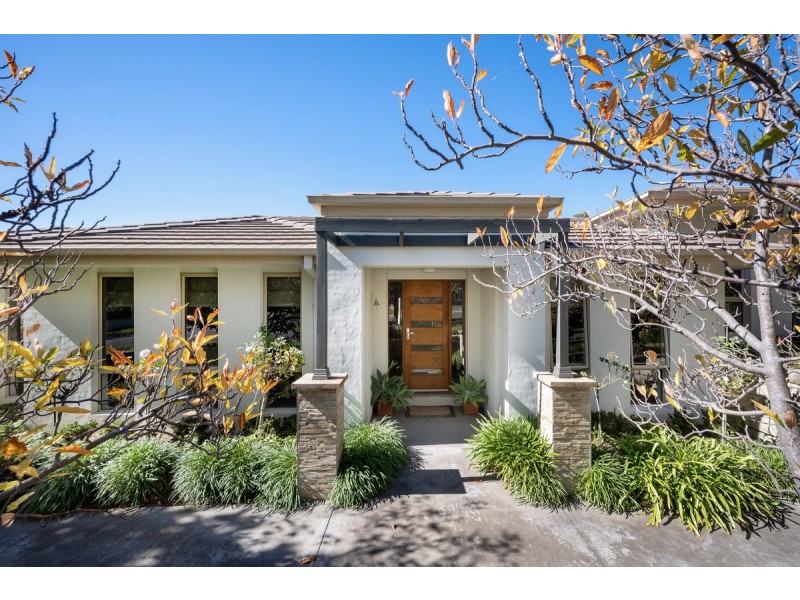4 Hatton Drive, Yass NSW 2582
