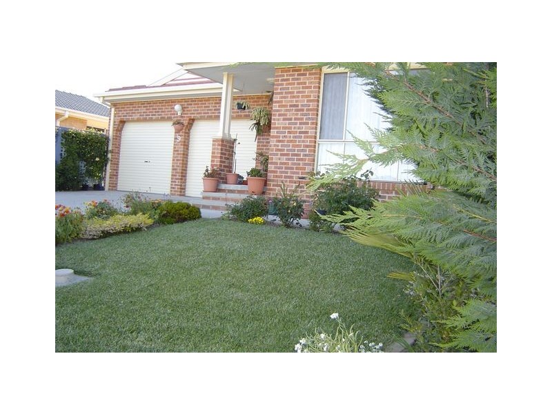 9 Gurrit Street, Ngunnawal ACT 2913