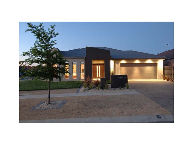 25 Hanrahan Crescent, Dunlop ACT 2615