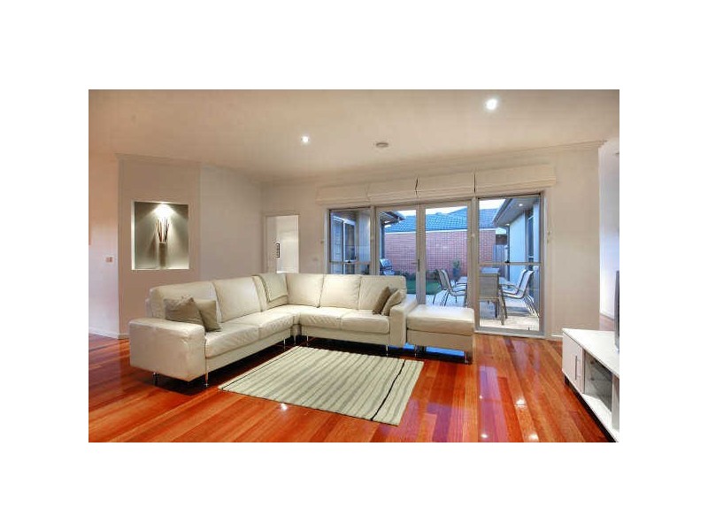 25 Hanrahan Crescent, Dunlop ACT 2615