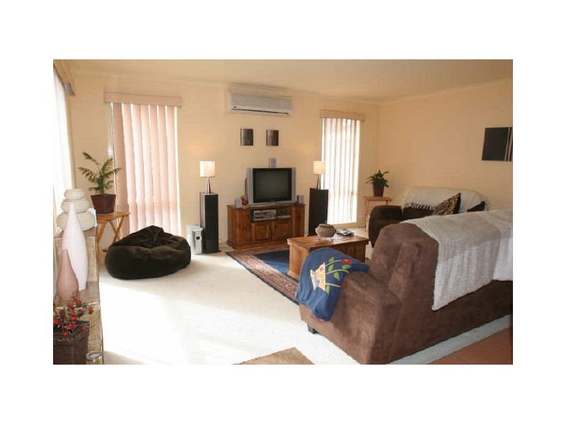 6 Mandurah Place, Ngunnawal ACT 2913