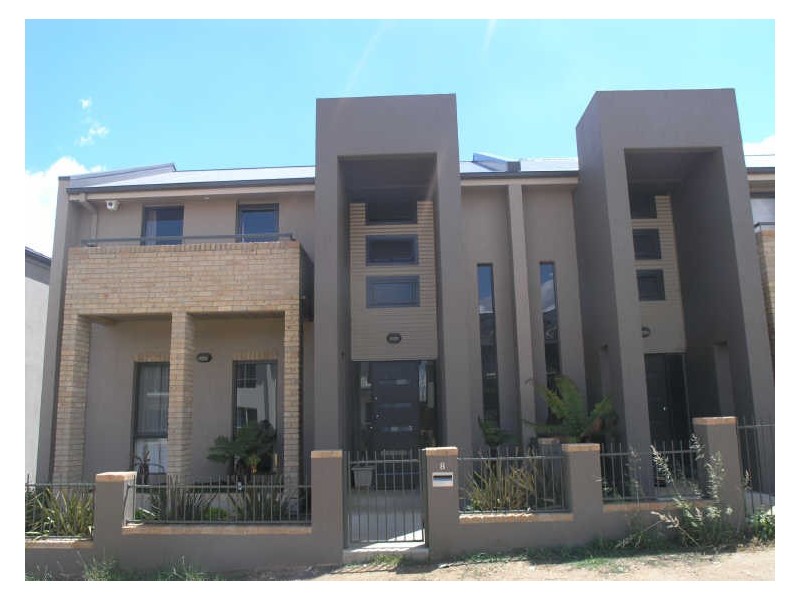 8 Devlin Street, Gungahlin ACT 2912
