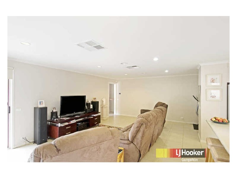32 Beveridge Crescent, Forde ACT 2914