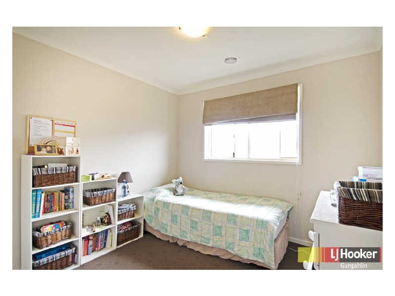 32 Beveridge Crescent, Forde ACT 2914