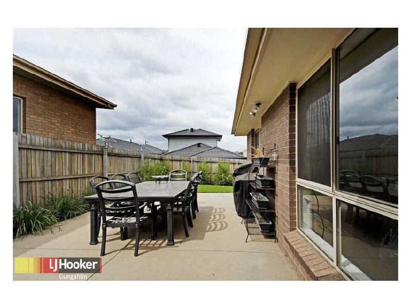 32 Beveridge Crescent, Forde ACT 2914