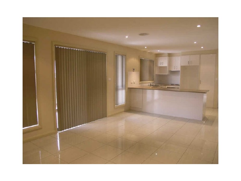 9 Denoon Street, Forde ACT 2914