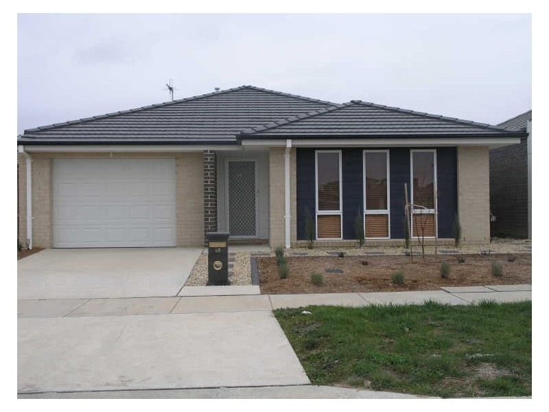 16 Helen Leonard Cres, Forde ACT 2914